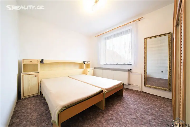 Prodej  rodinného domu 316 m², pozemek 420 m², U Trati, Kralovice