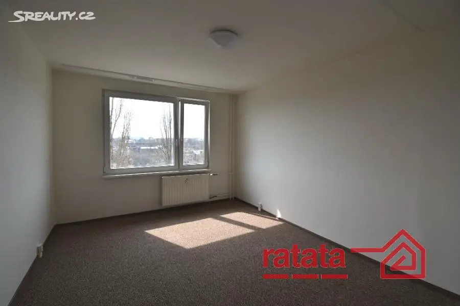 Pronájem bytu 2+1 58 m², Bezručova, Chomutov