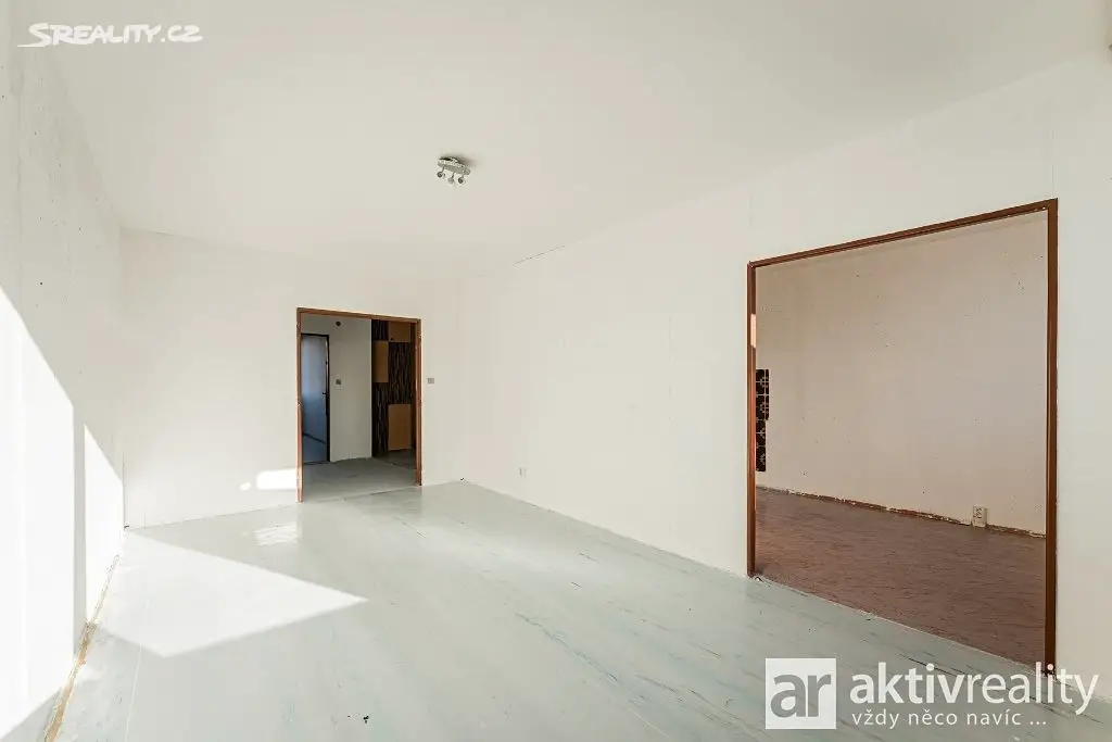 Prodej bytu 3+1 76 m², Na Výsluní, Neratovice