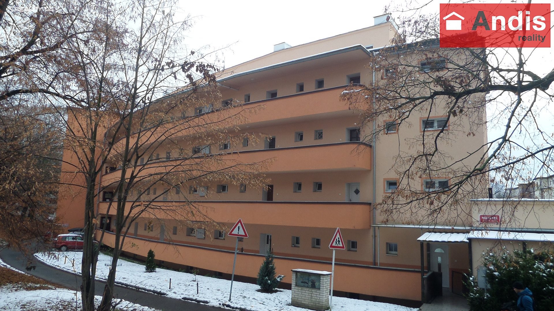 Pronájem bytu 2+kk 47 m², Mezidomí, Ústí nad Labem - Klíše