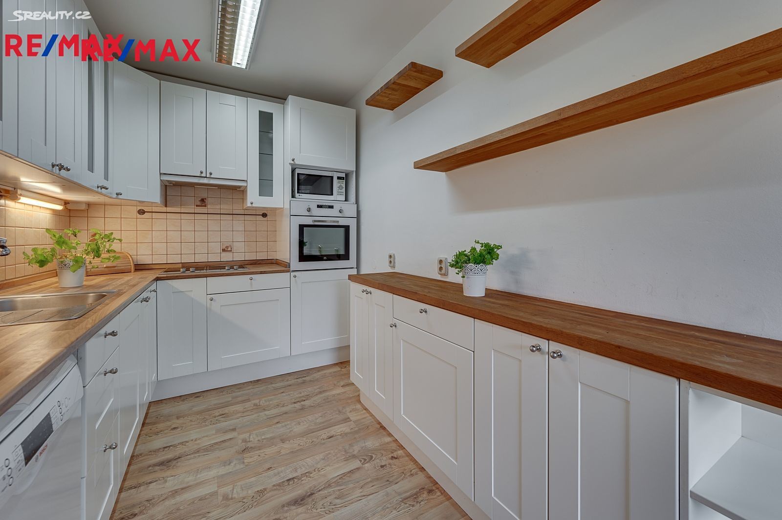 Pronájem bytu 4+kk 104 m², Jíchova, Praha 9 - Černý Most