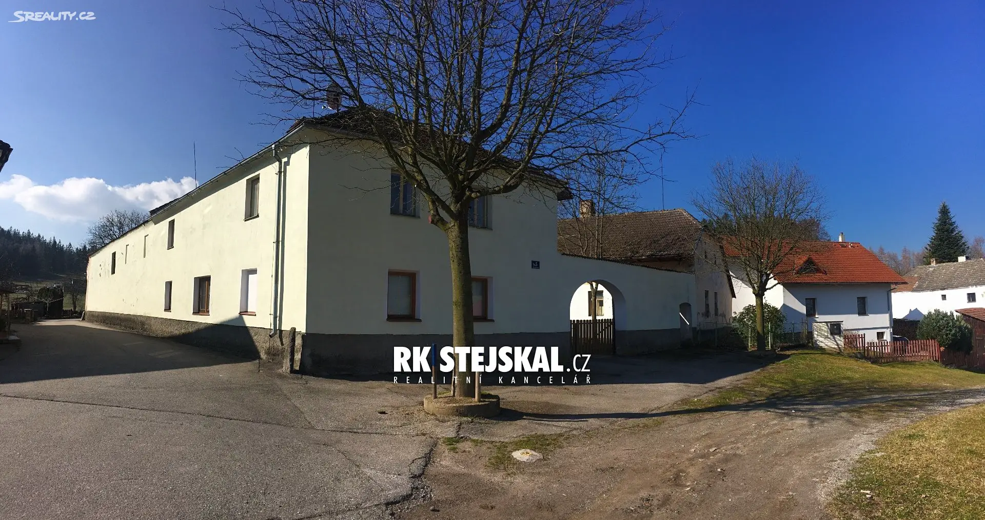 Prodej  rodinného domu 740 m², pozemek 87 631 m², Věžovatá Pláně, okres Český Krumlov