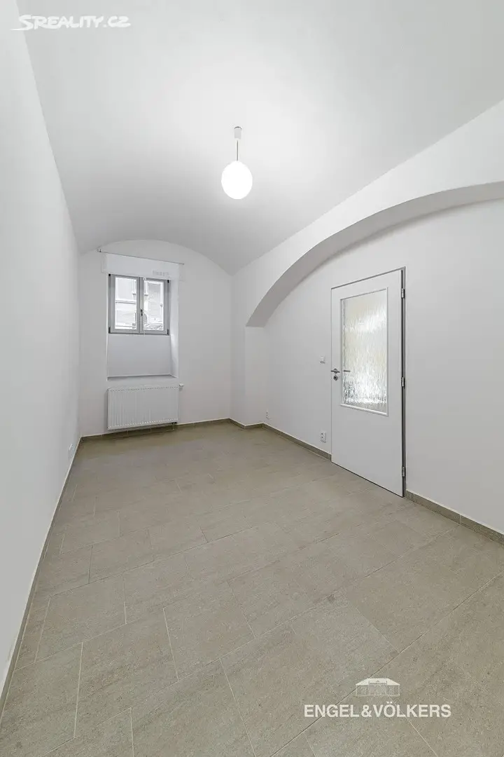 Pronájem bytu 2+1 58 m², Legerova, Praha 2 - Nové Město