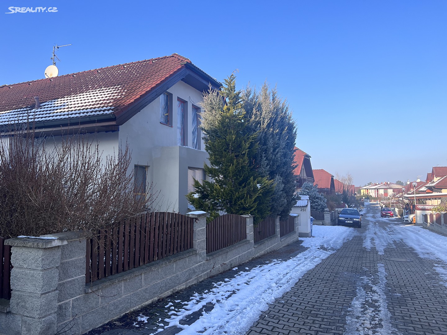 Prodej  rodinného domu 230 m², pozemek 649 m², Horní, Hradec Králové - Roudnička