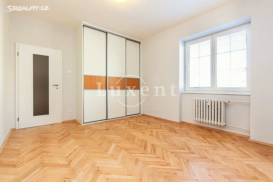 Pronájem bytu 3+1 84 m², Pod Vlachovkou, Praha 8 - Libeň