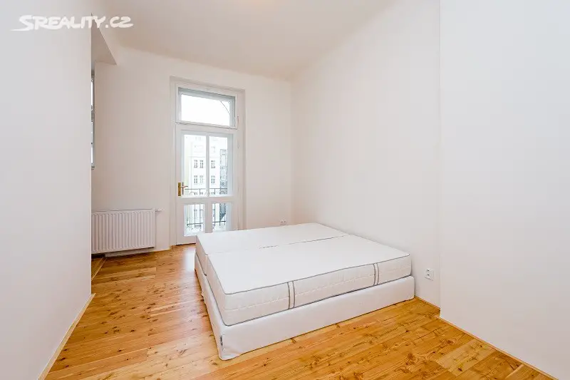 Pronájem bytu 3+1 92 m², Podskalská, Praha 2 - Nové Město