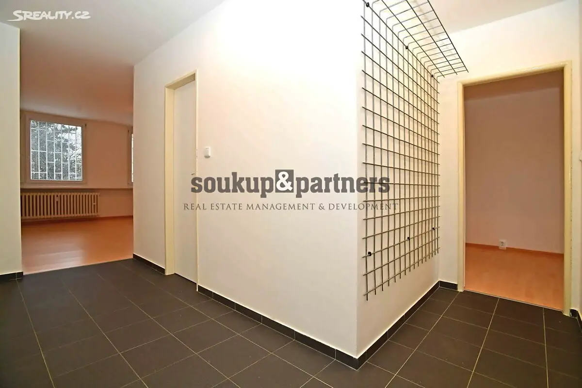 Prodej bytu 3+1 67 m², Zárybská, Praha 9 - Prosek