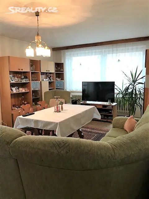 Prodej  rodinného domu 340 m², pozemek 850 m², Benátská, Karlovy Vary - Tašovice