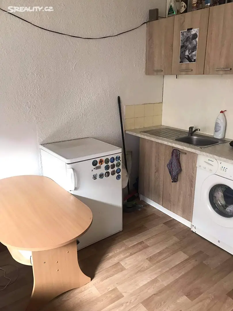 Pronájem bytu 1+kk 20 m², Studentská, Jirkov