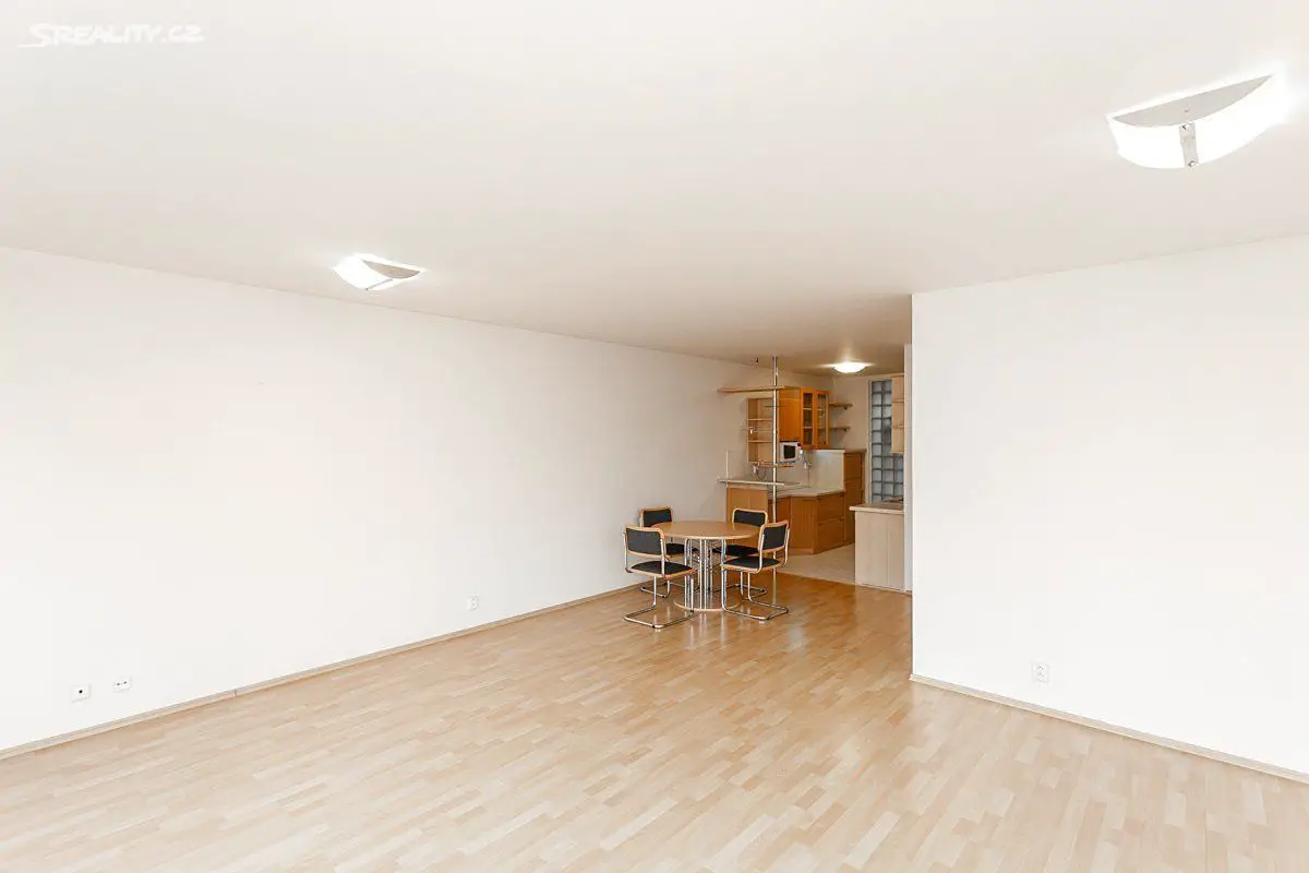 Pronájem bytu 1+kk 55 m², Na pokraji, Praha 9 - Prosek