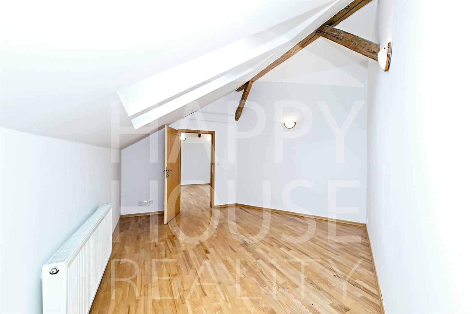 Pronájem bytu 2+kk 56 m² (Podkrovní), Na struze, Praha 1 - Nové Město