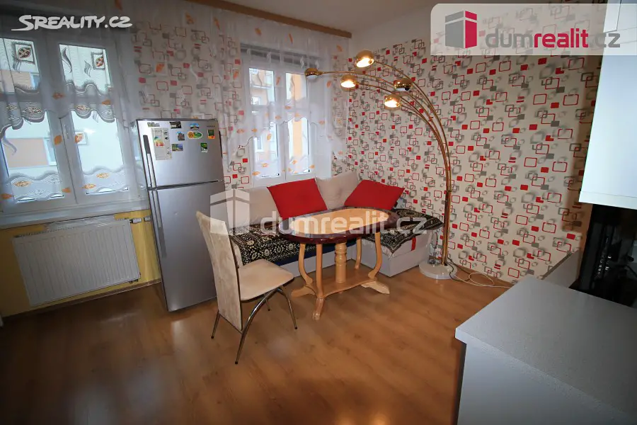 Prodej bytu 2+1 84 m², Bulharská, Karlovy Vary