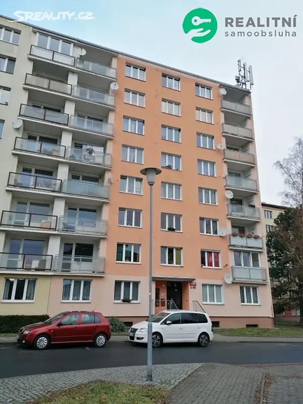 Prodej bytu 3+1 82 m², Fibichova, Karlovy Vary - Stará Role