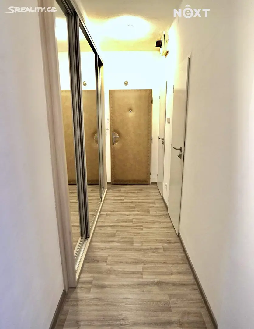 Pronájem bytu 2+kk 58 m², Maďarská, Ostrava - Poruba