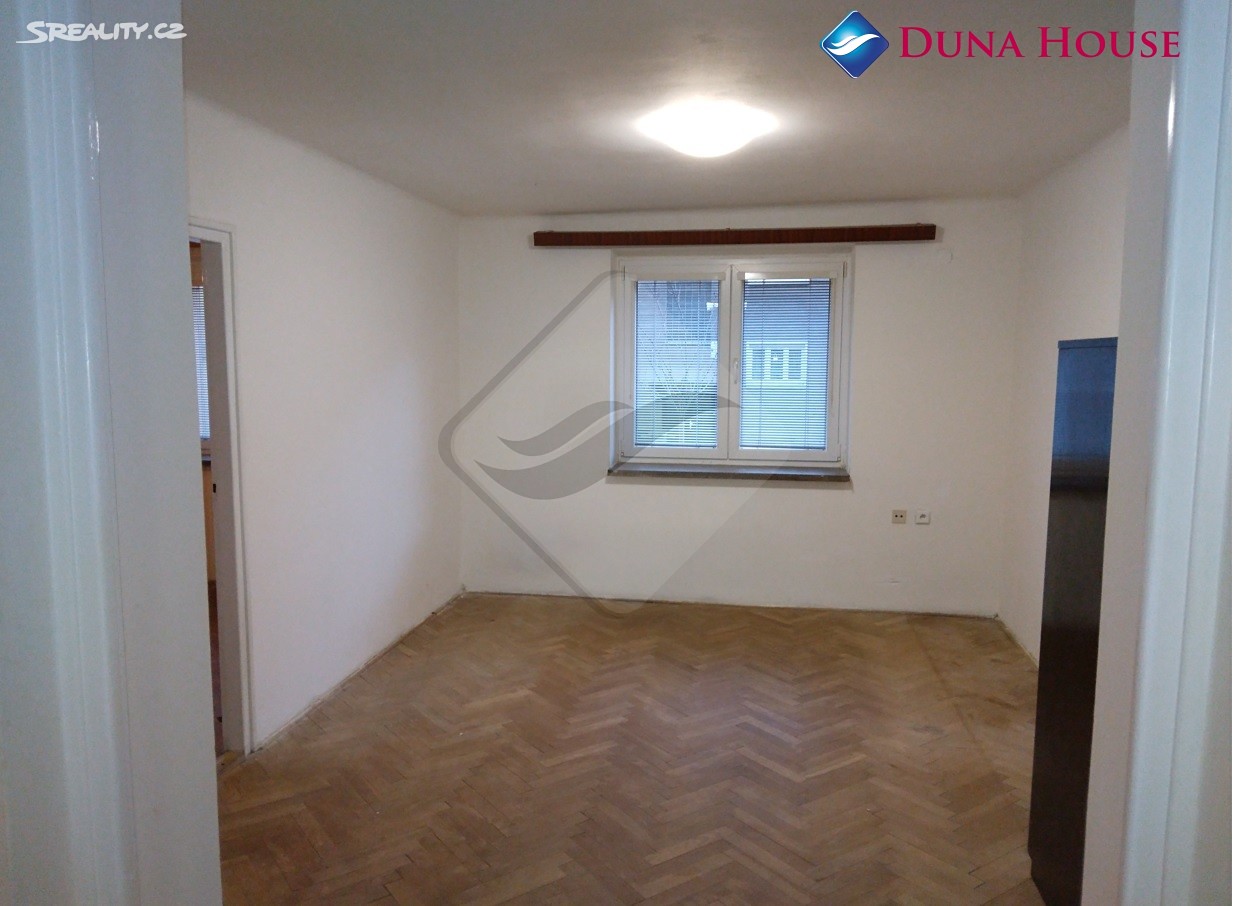 Prodej bytu 2+1 49 m², Brožovského, Slaný