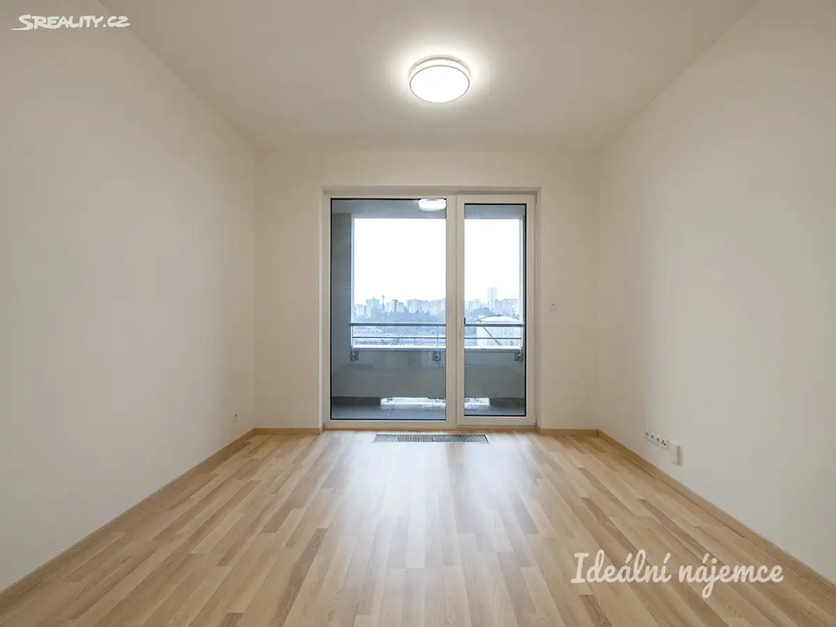 Pronájem bytu 1+kk 29 m², Krnkova, Praha 4 - Michle