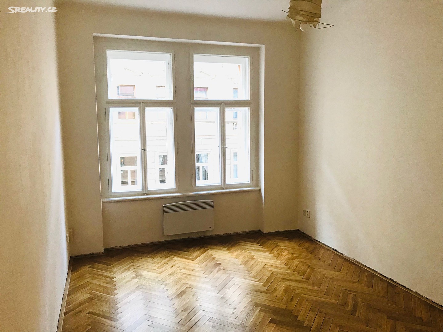 Pronájem bytu 2+1 64 m², Přibyslavská, Praha 3 - Žižkov