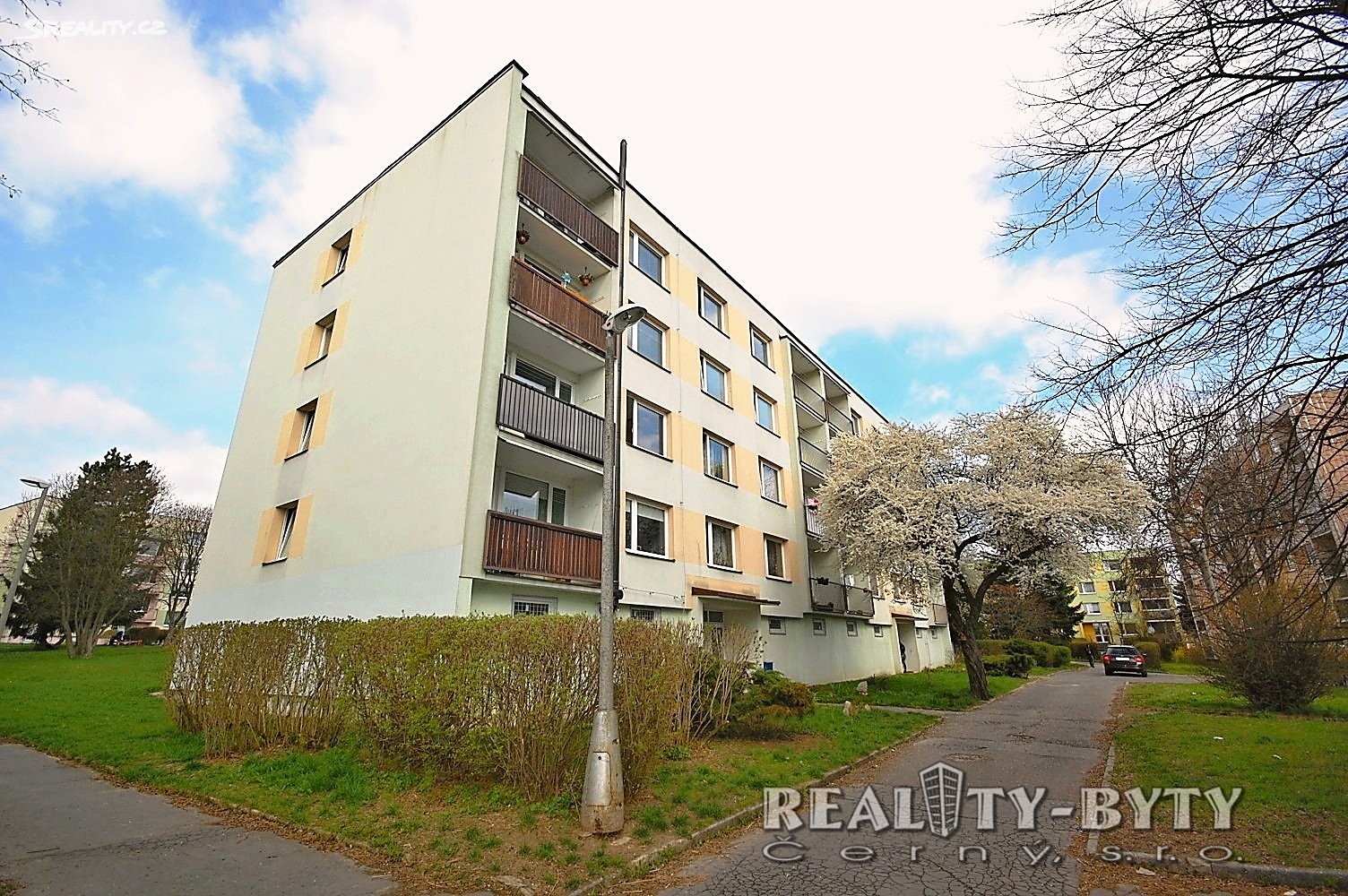 Pronájem bytu 2+kk 39 m², Gagarinova, Liberec - Liberec VI-Rochlice