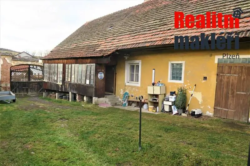 Prodej  rodinného domu 552 m², pozemek 2 011 m², Poleň, okres Klatovy