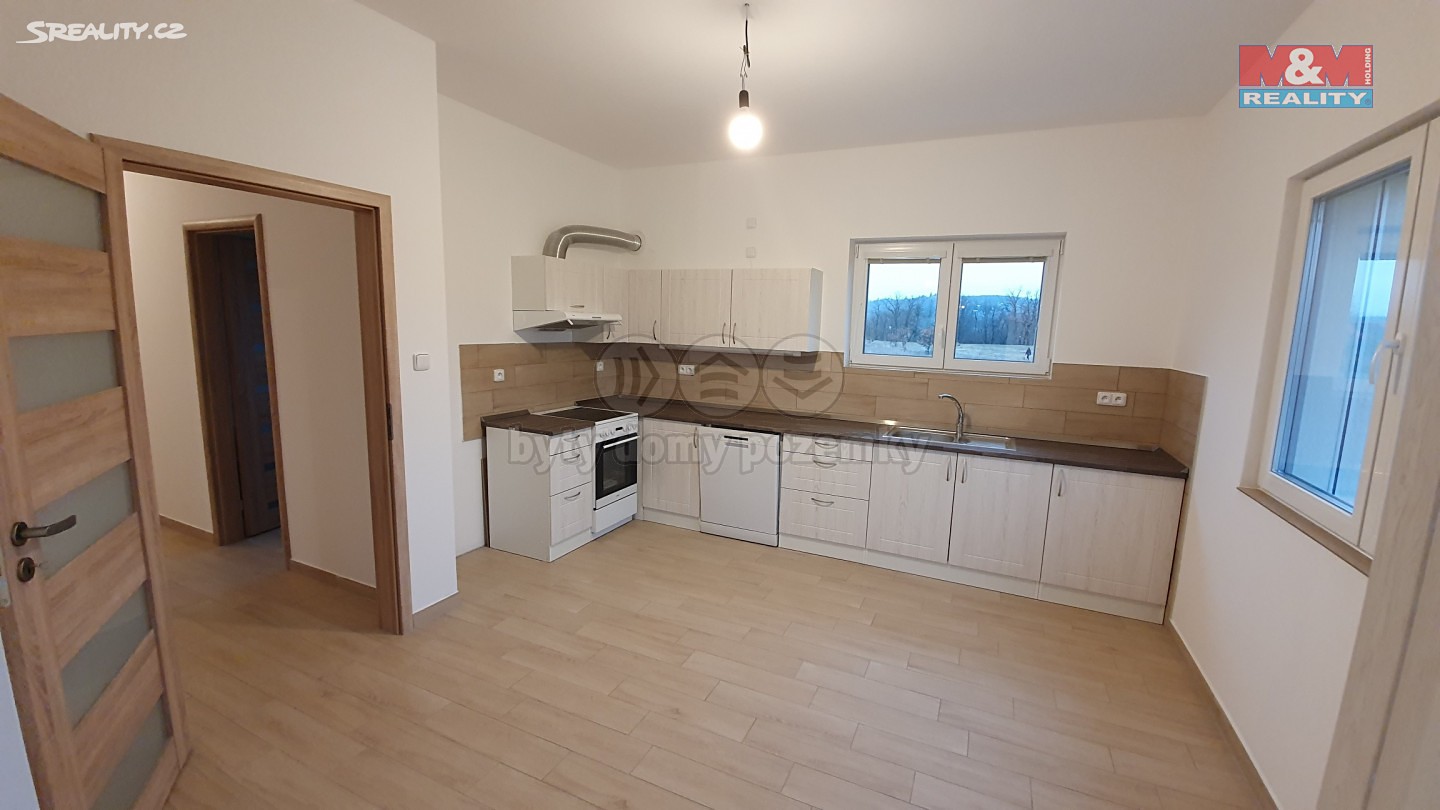 Pronájem bytu 3+1 81 m², Na Rovinách, Davle - Sázava