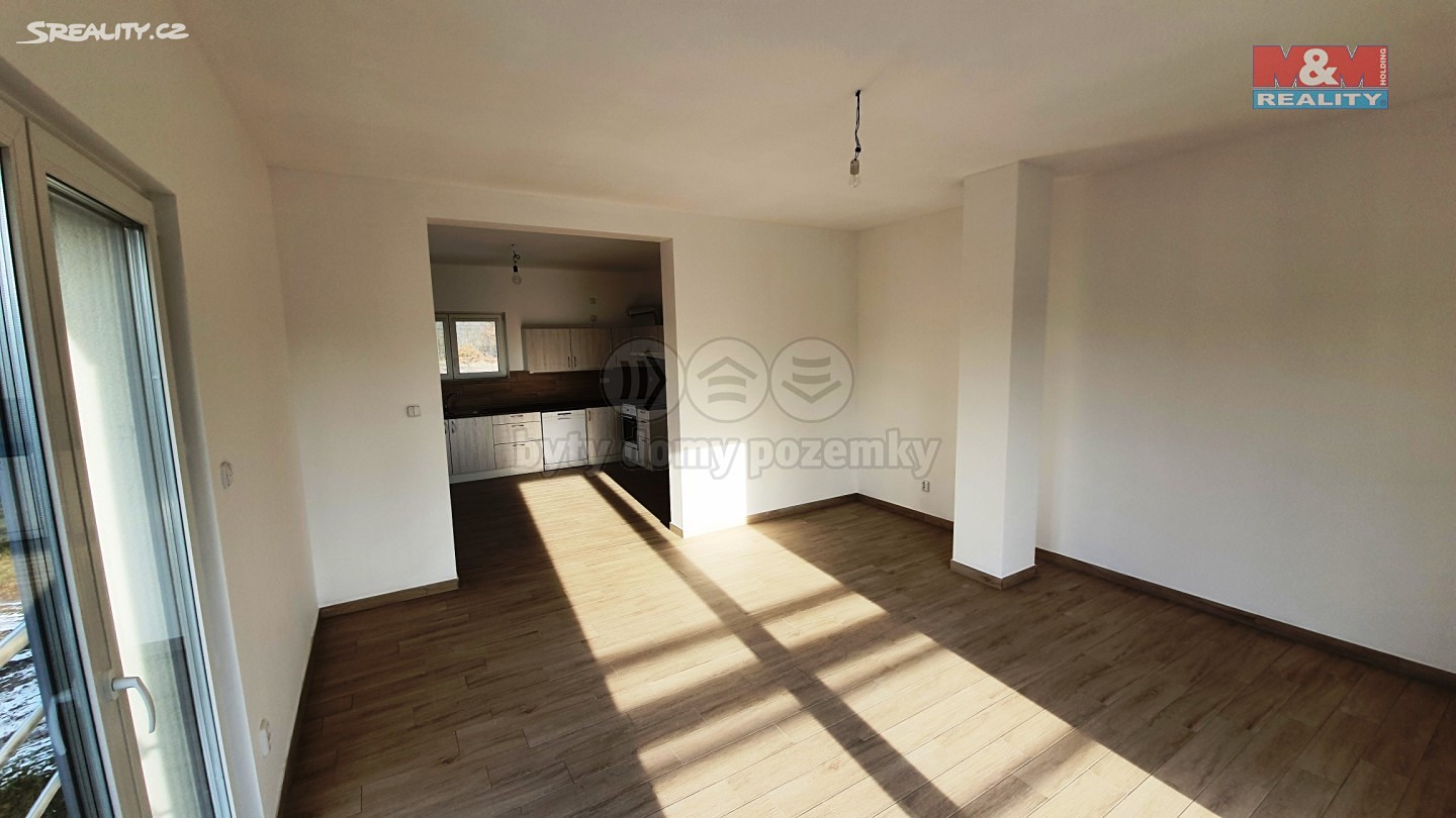 Pronájem bytu 3+1 81 m², Na Rovinách, Davle - Sázava