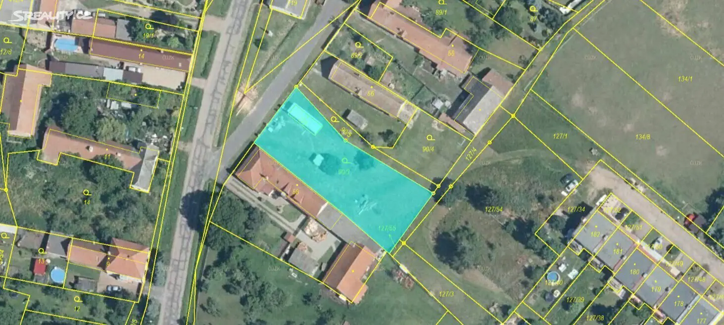 Prodej  stavebního pozemku 1 166 m², Hlavečník, okres Pardubice
