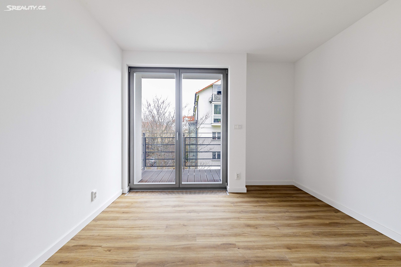 Prodej bytu 4+kk 121 m², Vršní, Praha 8 - Kobylisy