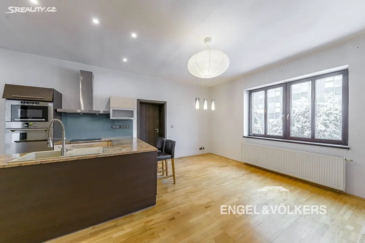 Prodej  rodinného domu 227 m², pozemek 828 m², Štolbova, Praha 6 - Břevnov