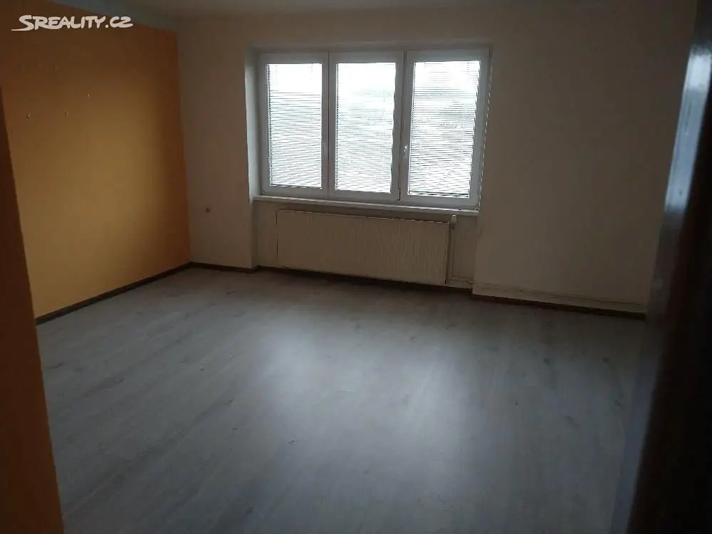 Prodej bytu 3+1 74 m², Zvěstov, okres Benešov