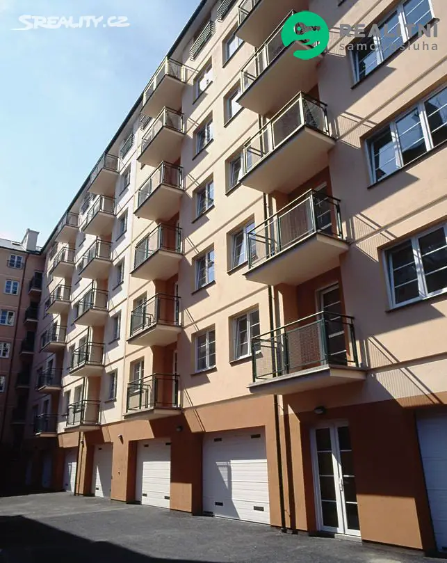 Prodej bytu 1+kk 32 m², Na Žertvách, Praha 8 - Libeň