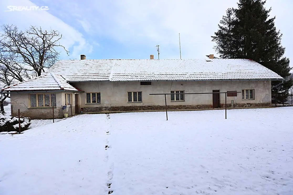Prodej  rodinného domu 293 m², pozemek 2 521 m², Toušice, okres Kolín