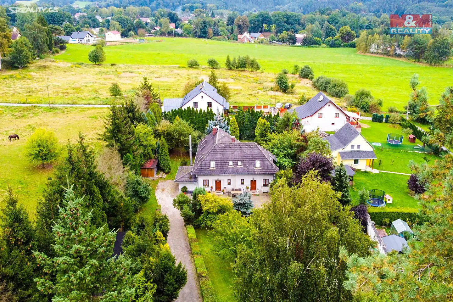 Prodej  rodinného domu 2 842 m², pozemek 2 692 m², Nový Bor, okres Česká Lípa