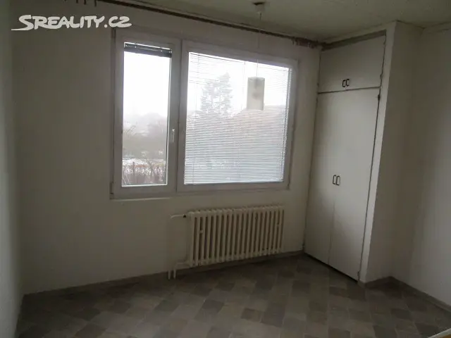 Pronájem bytu 1+1 45 m², Kyjevská, Hradec Králové
