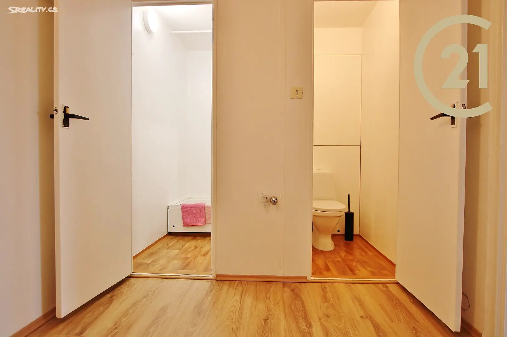 Pronájem bytu 1+kk 35 m², Mutěnická, Brno - Židenice