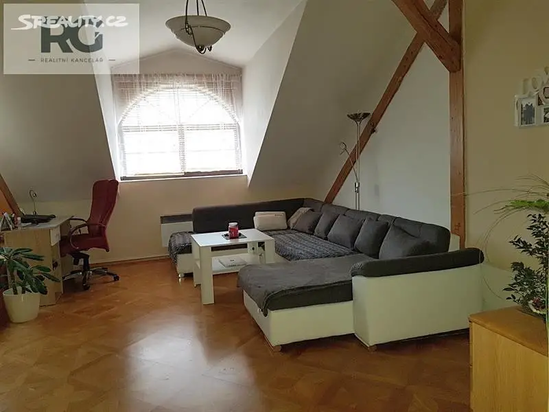 Prodej bytu 3+1 132 m² (Podkrovní), Preslova, Písek - Budějovické Předměstí