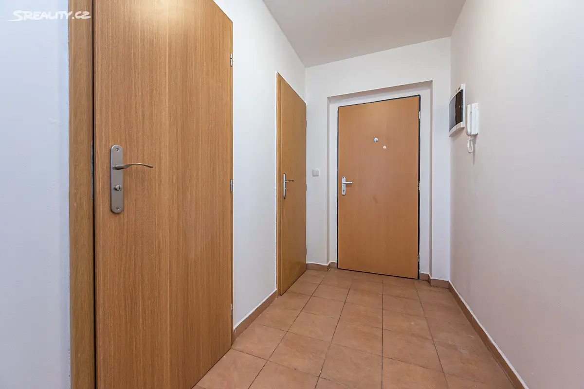 Pronájem bytu 3+kk 58 m² (Mezonet), U Potoka, Jinočany