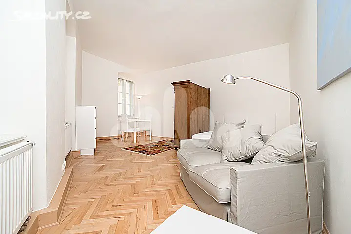 Pronájem bytu 1+kk 32 m², Anenská, Praha 1 - Staré Město