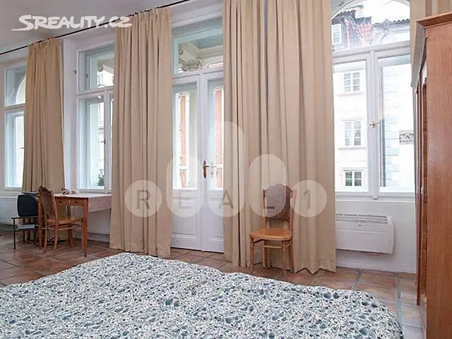 Pronájem bytu 1+kk 36 m², Melantrichova, Praha - Staré Město