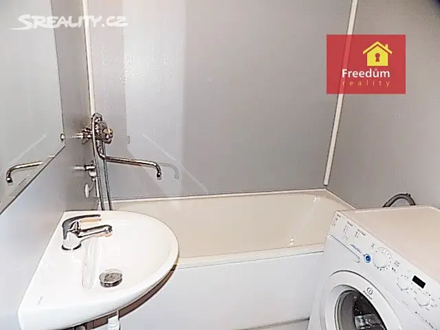 Pronájem bytu 2+1 50 m², Alejní, Teplice