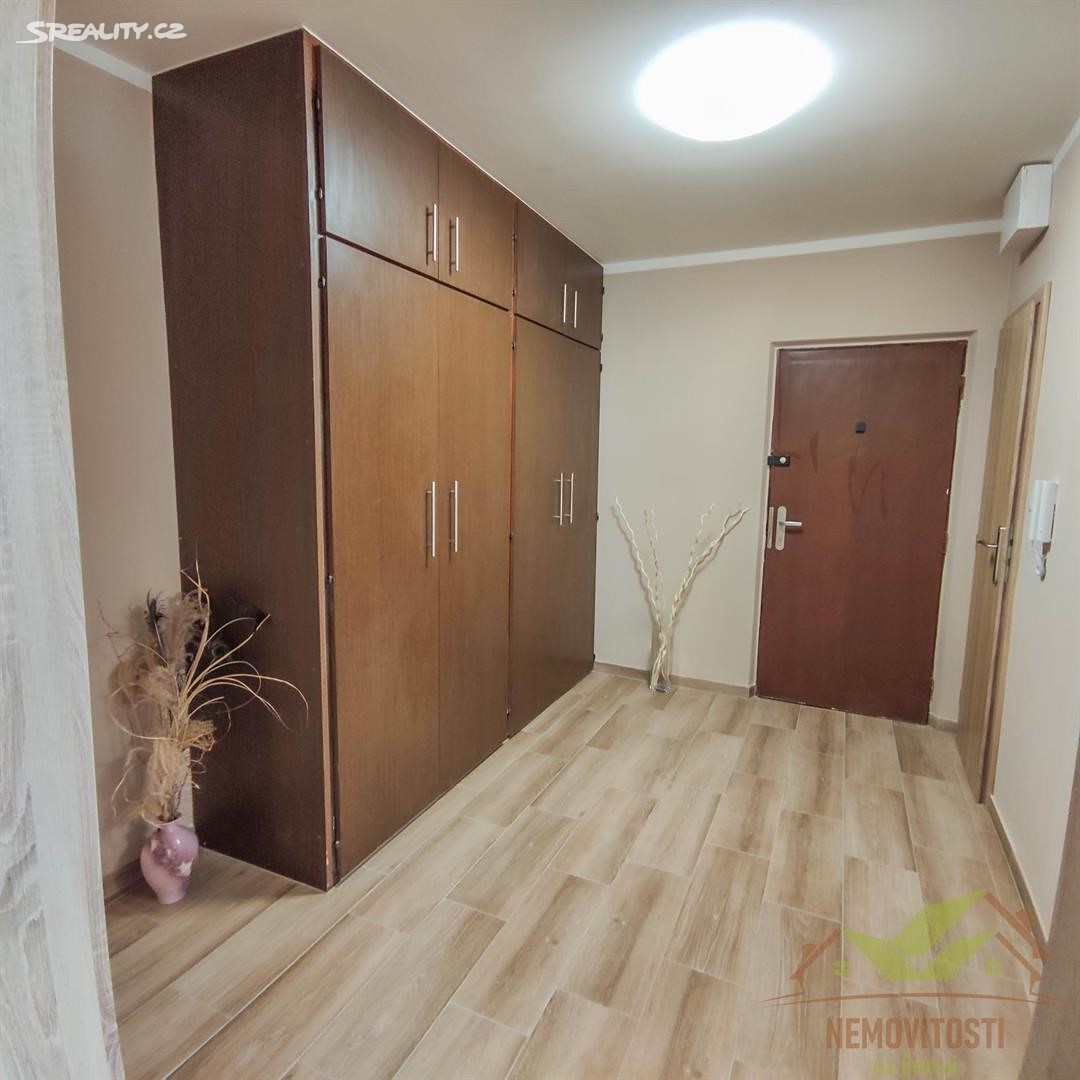 Prodej bytu 3+1 66 m², Sídliště, Třemošná