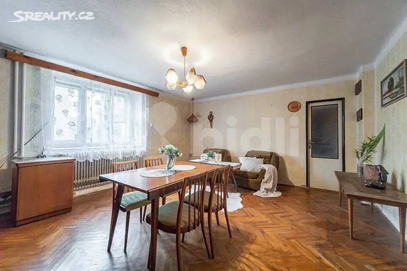 Prodej  rodinného domu 833 m², pozemek 3 624 m², Myslovice, okres Klatovy