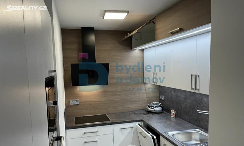 Pronájem bytu 2+kk 58 m², Lazecká, Olomouc