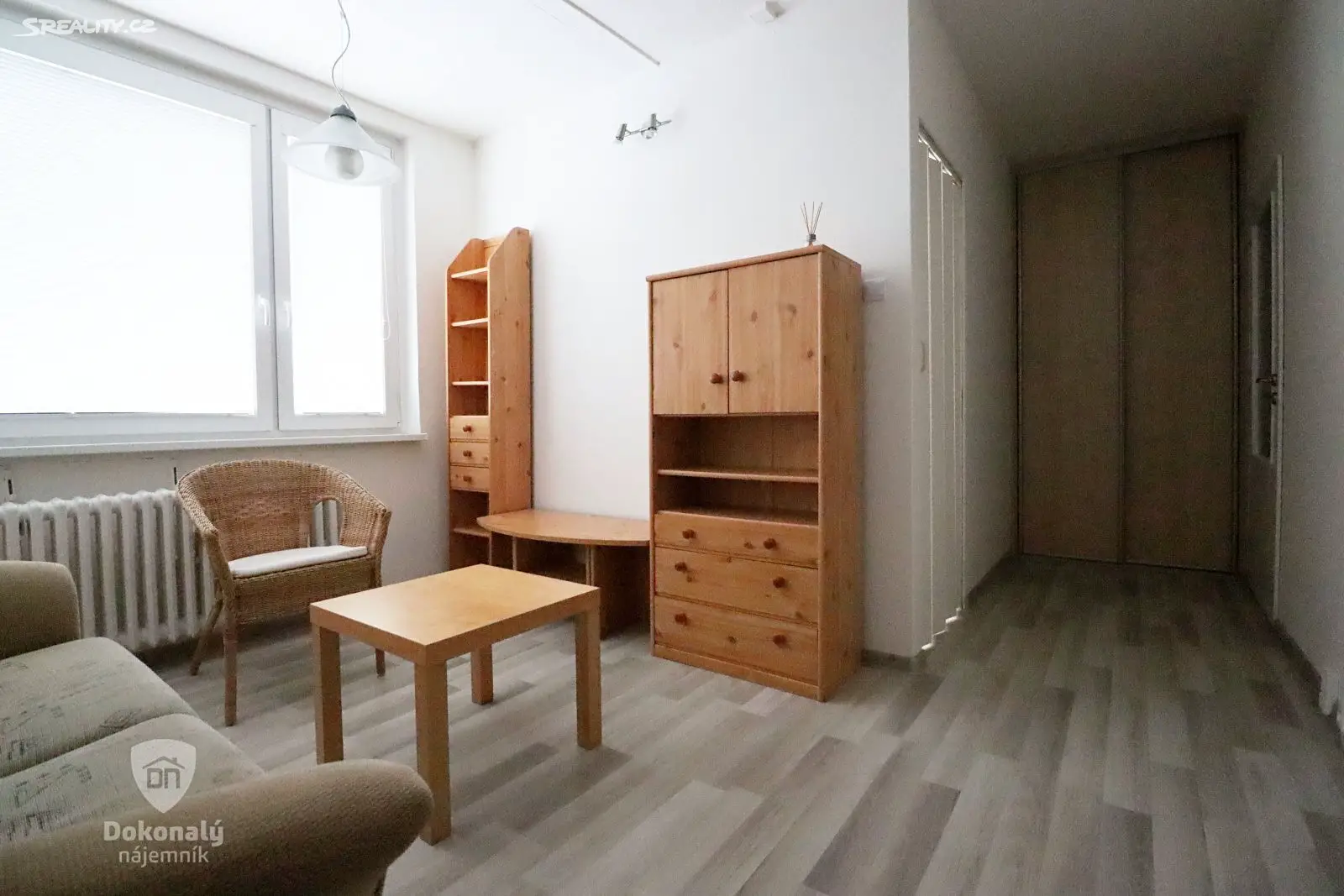 Pronájem bytu 2+kk 33 m², Roudnická, Praha 8 - Střížkov