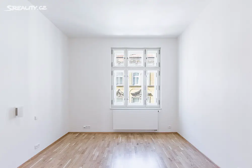 Pronájem bytu 3+kk 96 m², Charkovská, Praha 10 - Vršovice