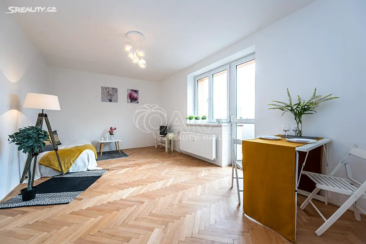 Prodej bytu 3+kk 80 m², Spojovací, Praha 3 - Žižkov