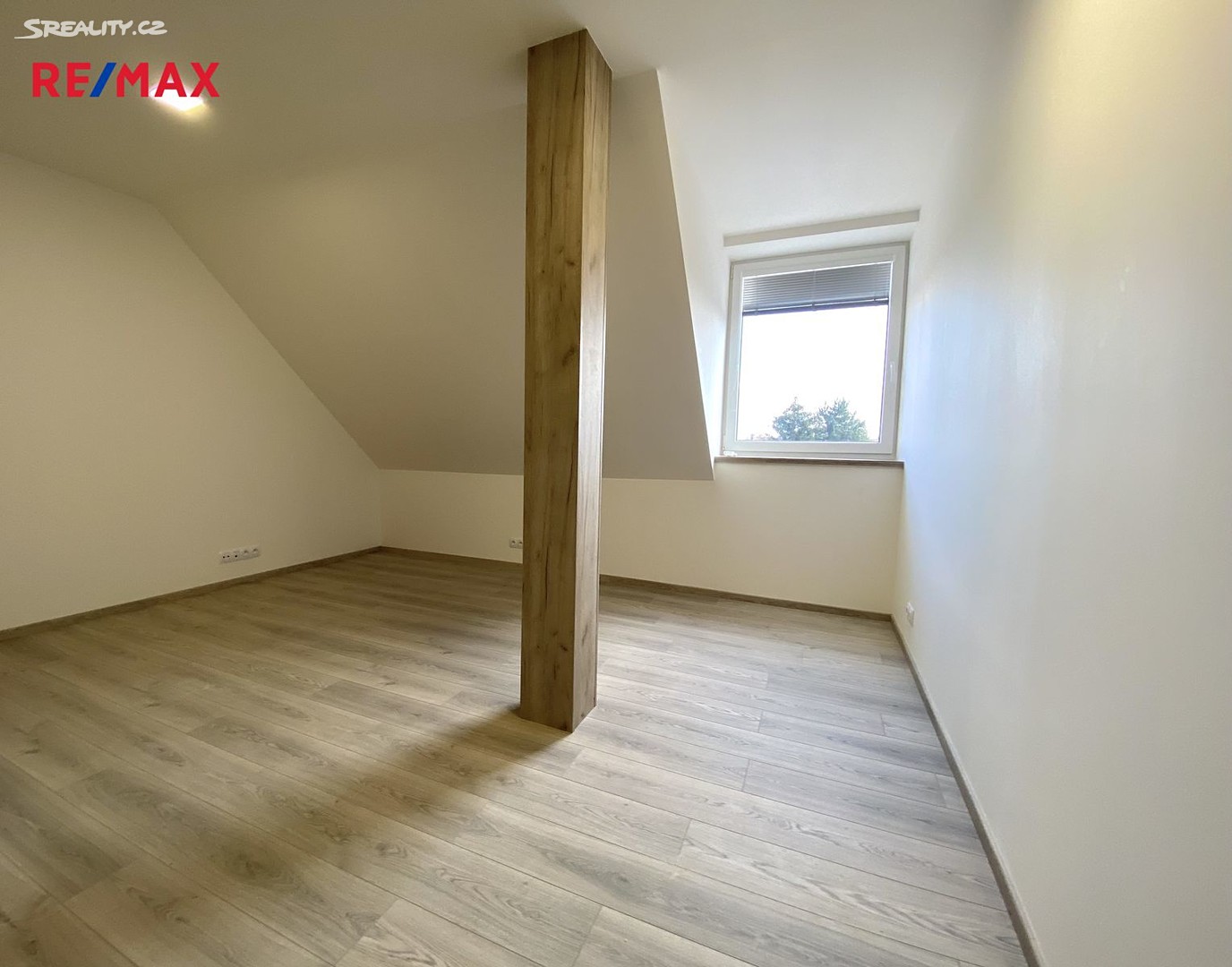 Pronájem bytu 2+kk 48 m², Rostoklaty, okres Kolín