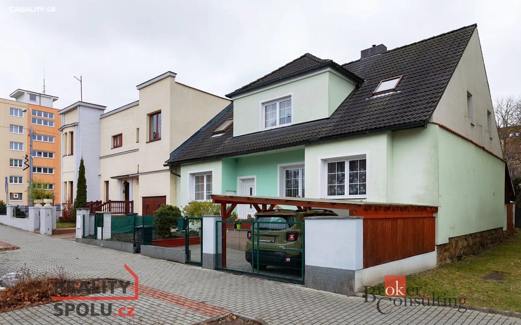Prodej  rodinného domu 240 m², pozemek 231 m², Partyzánská, Plzeň - Lobzy