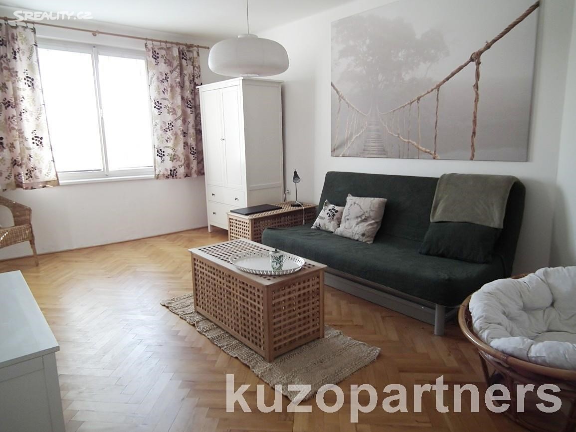 Pronájem bytu 1+1 50 m², Mánesova, Hradec Králové