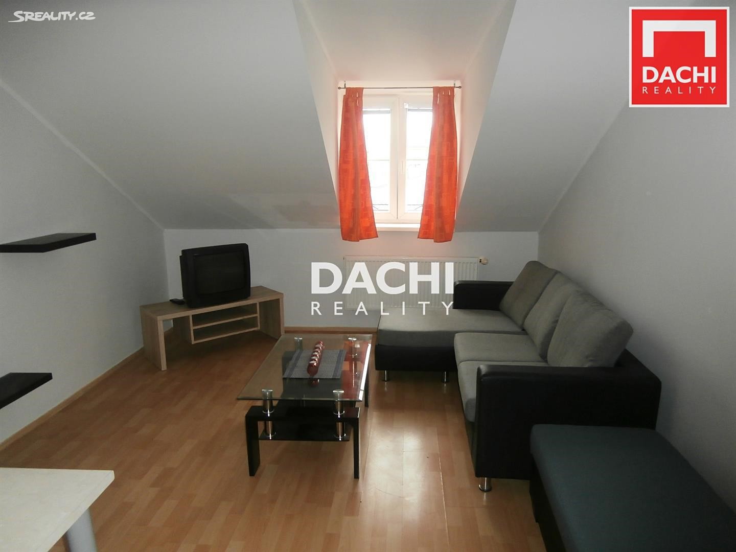 Pronájem bytu 1+1 48 m² (Podkrovní), Šemberova, Olomouc