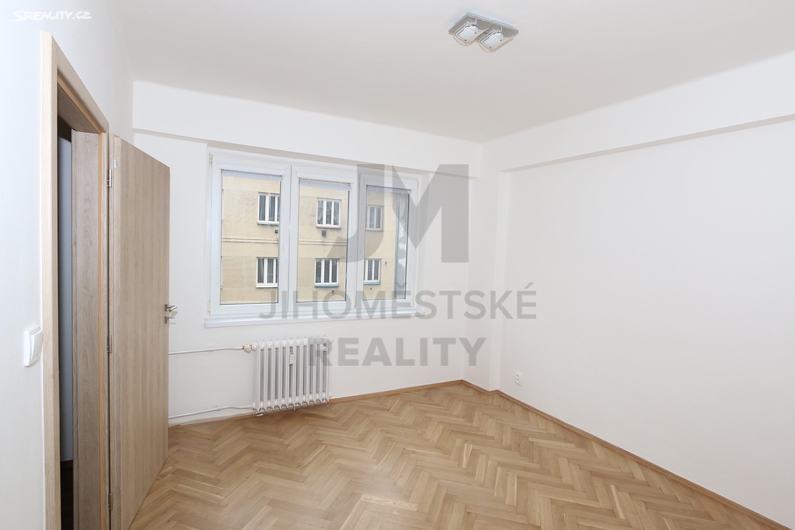 Pronájem bytu 1+1 33 m², Oblouková, Praha 10 - Vršovice
